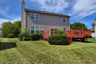 2355 Shiloh Dr, Aurora, IL 60503 - Photo 40