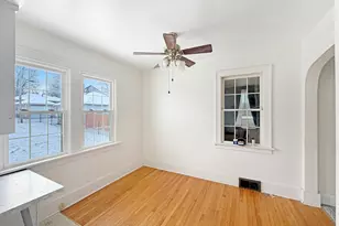 727 E Garden St, Freeport, IL 61032 - Photo 12