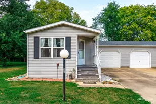 120 Cardinal Ln, Sandwich, IL 60548 - Photo 1