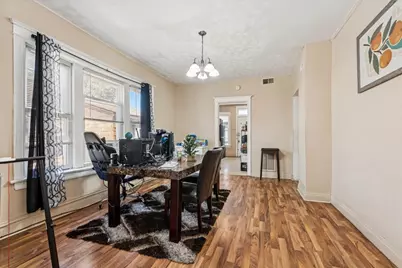 2542 E 73rd Street, Chicago, IL 60649 - Photo 4