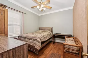 2542 E 73rd St, Chicago, IL 60649 - Photo 10