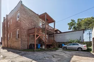 2542 E 73rd St, Chicago, IL 60649 - Photo 20