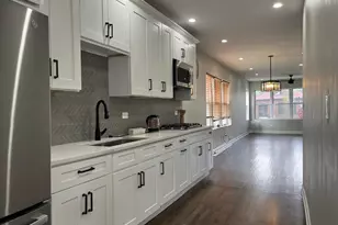 2309 W 72nd St, Chicago, IL 60636 - Photo 4