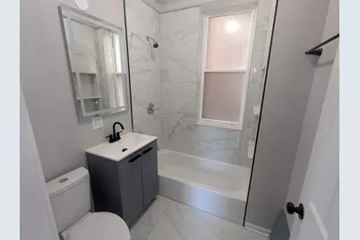 7052 S Normal Boulevard, Chicago, IL 60621 - Photo 6