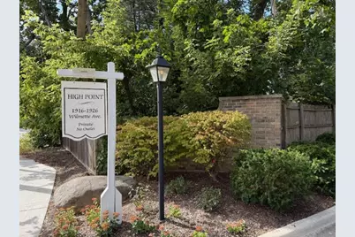 1924 Wilmette Avenue #D, Wilmette, IL 60091 - Photo 2