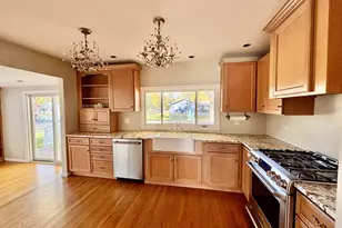 758 Maple Ave, Lisle, IL 60532 - Photo 8