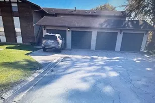 19221 Elm Dr, Country Club Hills, IL 60478 - Photo 1