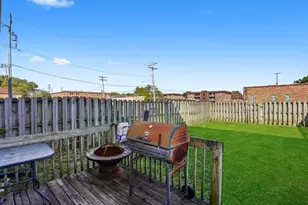 14541 S Marquette Ave, Burnham, IL 60633 - Photo 24