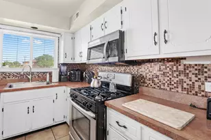 14541 S Marquette Ave, Burnham, IL 60633 - Photo 6