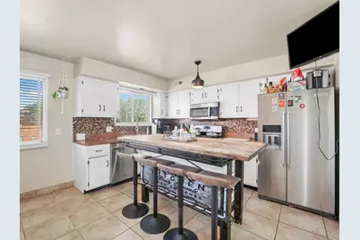 14541 S Marquette Avenue, Burnham, IL 60633 - Photo 8