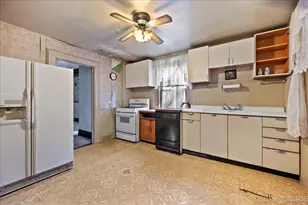 4000 Amelia Ave, Lyons, IL 60534 - Photo 10