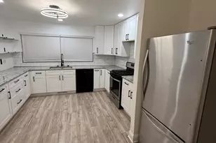 150 Algonquin St, Park Forest, IL 60466 - Photo 6