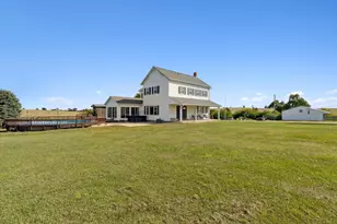 8548 E Edwardsville Rd, German Valley, IL 61039 - Photo 2