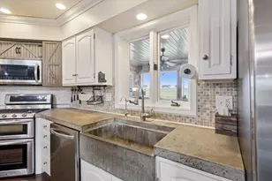 8548 E Edwardsville Rd, German Valley, IL 61039 - Photo 16