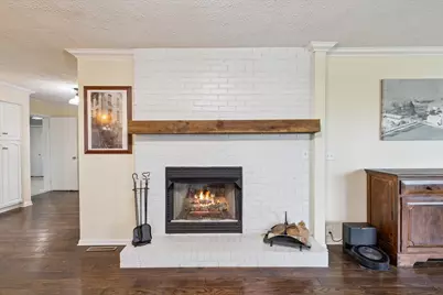 8548 E Edwardsville Road, German Valley, IL 61039 - Photo 10