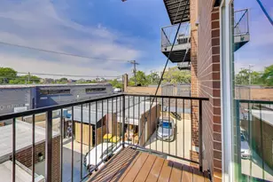 2450 N Clybourn Ave, Chicago, IL 60614 - Photo 20