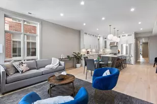 2448 N Clybourn Ave, Chicago, IL 60614 - Photo 8