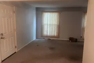 1066 Spring Garden Cir, Naperville, IL 60563 - Photo 6