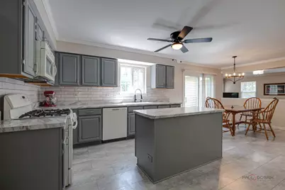 34271 Tangueray Drive, Grayslake, IL 60030 - Photo 12