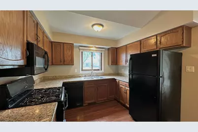 22140 Schaaf Court, Richton Park, IL 60471 - Photo 4
