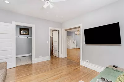 850 W Galena Boulevard, Aurora, IL 60506 - Photo 8