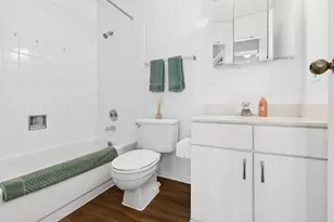 33 W Delaware St, Chicago, IL 60610 - Photo 16