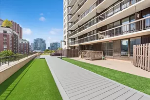 33 W Delaware St, Chicago, IL 60610 - Photo 18