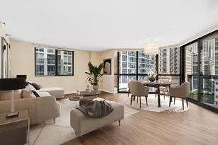 33 W Delaware St, Chicago, IL 60610 - Photo 4