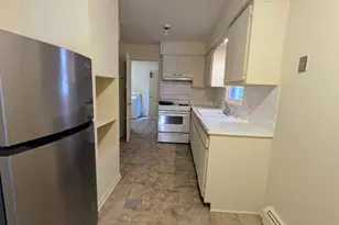 9011 Bronx Ave, Skokie, IL 60077 - Photo 6