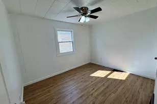 804 E 12th St, Streator, IL 61364 - Photo 10