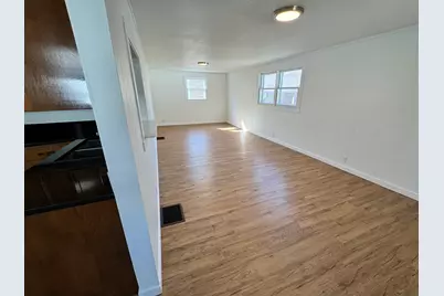 804 E 12th Street, Streator, IL 61364 - Photo 6