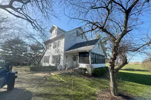 17N753 Widmayer Rd, Hampshire, IL 60140 - Photo 2