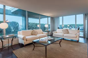 9725 Woods Dr, Skokie, IL 60077 - Photo 10