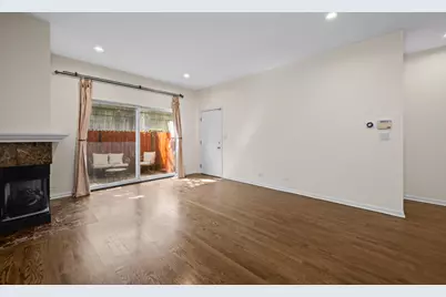 2520 W Bloomingdale Avenue #B, Chicago, IL 60647 - Photo 6