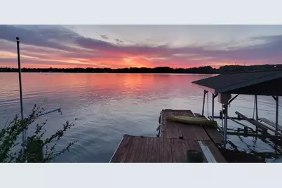 4 Forest Knolls, Decatur, IL 62521 - Photo 2