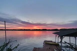 4 Forest Knls, Decatur, IL 62521 - Photo 2