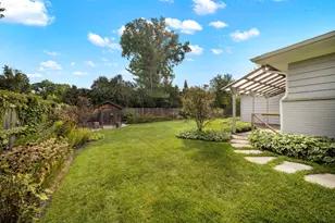 275 Ingram St, Northfield, IL 60093 - Photo 26