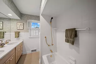 275 Ingram St, Northfield, IL 60093 - Photo 14