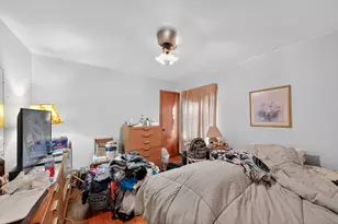 9953 S Sawyer Ave, Evergreen Park, IL 60805 - Photo 8