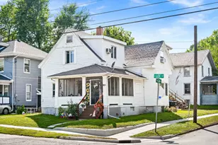 901 S Lee St, Bloomington, IL 61701 - Photo 2