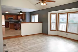 1707 Chestnut Hill Rd, Plainfield, IL 60586 - Photo 8