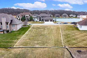 9110 Doubletree Dr S, Winfield, IN 46307 - Photo 2