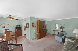 4125 W 97th Pl, Oak Lawn, IL 60453 - Photo 6