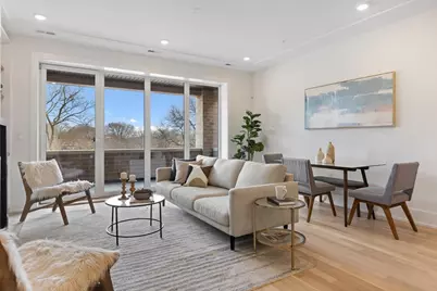 2405 W Sunnyside Avenue #2S, Chicago, IL 60625 - Photo 2