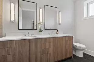 2405 W Sunnyside Ave, Chicago, IL 60625 - Photo 14