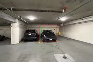 250 E Pearson St, Chicago, IL 60611 - Photo 46