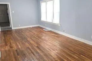 11747 S Lafayette Ave, Chicago, IL 60628 - Photo 2