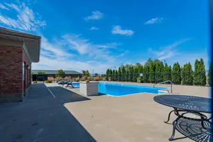 1906 Dunraven Rd, Bloomington, IL 61704 - Photo 26