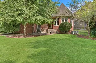 5684 Wolf Rd, Western Springs, IL 60558 - Photo 4