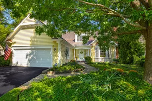 289 S South Shore Ln, Lake Forest, IL 60045 - Photo 1